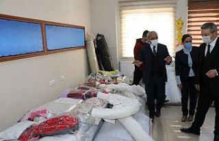 HATSO’dan kursiyerlere malzeme desteği