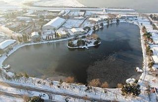 Hava sıcaklığı -4 dereceye düşünce göl buz...