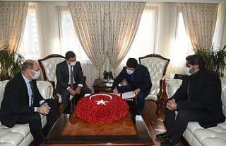 Hayırsever iş adamı, Batman’da annesinin adını...