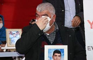 HDP önündeki ailelerin çığlığı her geçen...