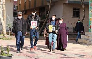 HDP önündeki ailelerin feryadı çığ gibi büyüyor:...