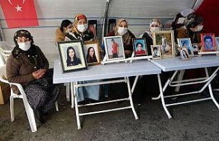 HDP önündeki evlat nöbeti eylemi, kararlılıkla...