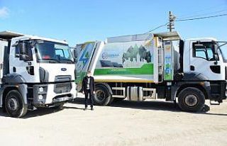 Hibrit çöp kamyonlarıyla yüzde 50 tasarruf sağlıyor