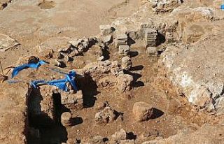 Hıdırlık Kulesi’nde 1500 yıllık antik hamam...