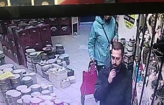 Hırsızlık anı anbean kameralarda