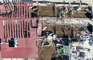 Hortum Alaçatı’da bir çiftliği yerle bir etti