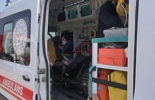 Hurda kesme makinasına elini kaptıran şahıs yaralandı