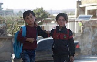 İdlib kuzeyine kaçan siviller köylerine dönüyor