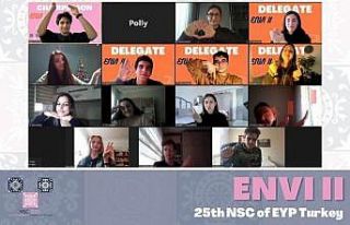 İhlas Koleji öğrencileri, Avrupa Gençlik Parlamentosu’na...