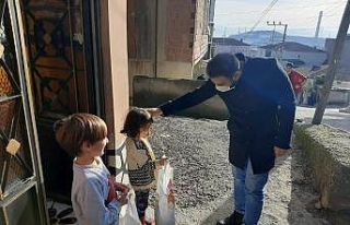 İhtiyaç sahibi bin 500 çocuğa kıyafet desteği