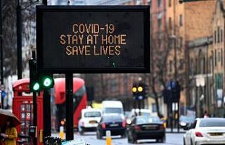 İngiltere’de son 24 saatte Covid-19’a bağlı...