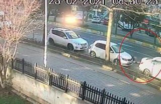 İşe gitmek için evden çıkan genç adam kurşunların...