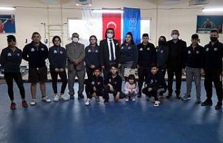 Isparta Belediyesi Spor Kulübü haltercilerinin hedefi...
