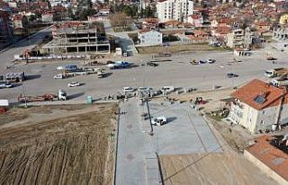 Isparta’da 3 bin metrekarelik pazaryerinin üzeri...