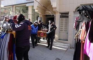 Isparta’da 4. kattan düşen genç kız hayatını...