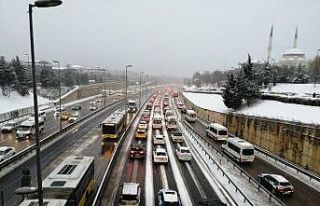 İstanbul’da etkili olan kar yağışı sonrası...