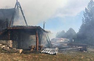 İşyeri alevlere teslim oldu