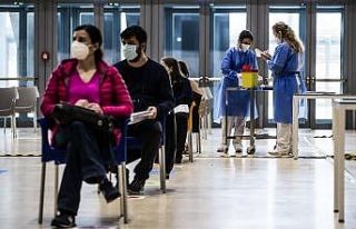 İtalya’da son 24 saatte 19 bin 886 yeni vaka