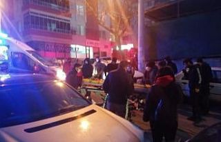 İzmir’de bıçaklı kavga: 1 ölü