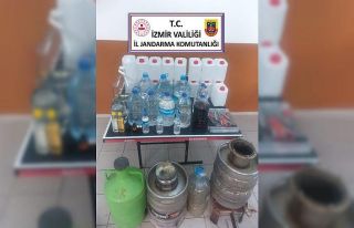 İzmir’de kaçak içki operasyonu: 4 gözaltı