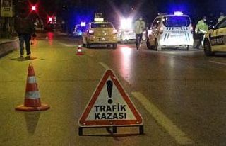 İzmir’de motosiklet sürücüsü kazada ağır...