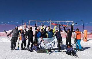 İzmir’den geldiler Erciyes’te kayak yapmanın...