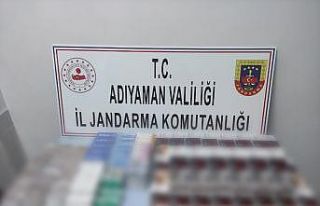 Jandarma makaron ve ilaç ele geçirdi