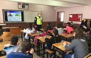 Jandarmadan, yüz yüze “Öğrencilere Trafikte...