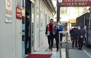 Kadıköy’de gözaltına alınan HDP’liler sağlık...