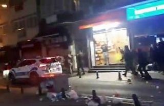 Kadıköy’de polis araçlarına böyle saldırdılar