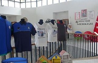 Kadınlar Sevgililer Günü için üretiyor