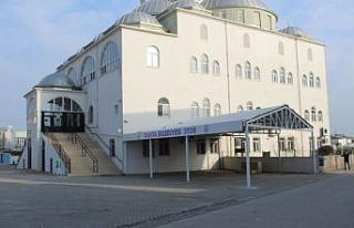 Kahta Belediyesi camilere sahip çıkıyor