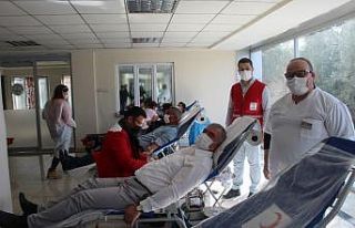 Kahta Belediyesi’nden Kızılay’a kan desteği