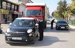 Kahta’da sokağa çıkma yasağı 26 noktada denetleniyor