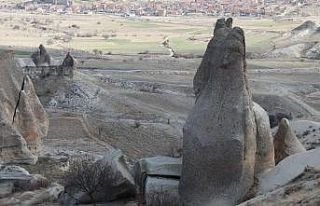 Kapadokya’da peribacaları yıkılıyor