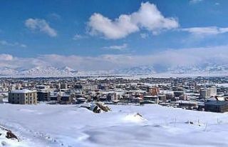 Kar altında güzelleşen Yüksekova