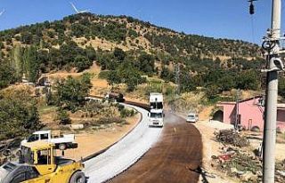 Karahallı yayla yolu asfalta kavuştu