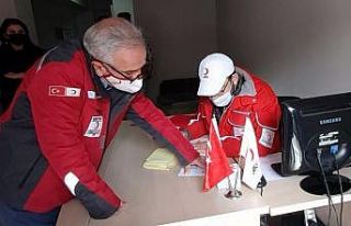 Karasulu iş insanından ihtiyaç sahibi çocuklara...