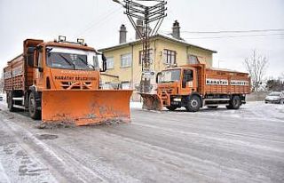 Karatay Belediyesi 7/24 kar mesaisinde