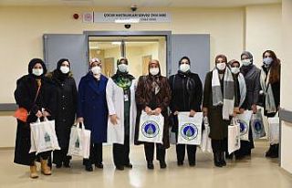 Karatay Kent Konseyi Kadın Meclisi’nden çocuklara...