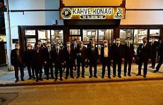 Karayel ile AK Partililer Yeşilyurt Kahve Konağını...