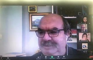 Karesili öğretmenler Prof. Dr. Özkul Çobanoğlu’nu...