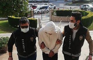 Karşısında polisleri görünce gerçekten hapı...