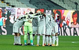 Kartal çıkışa geçmek istiyor