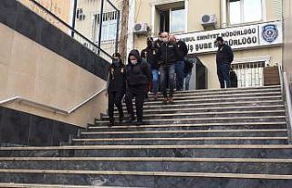 Kataloglu fuhuş çetesi çökertildi