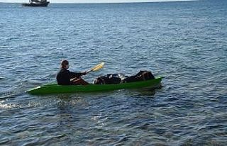 Kayalık bölgedeki ceset, kano yardımıyla kıyıya...