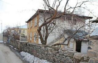 Kaymakam Avcı’dan iş kazası geçiren komşusuna...