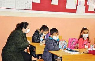 Kaymakam Demir’den ilkokul öğrencileriyle bir...