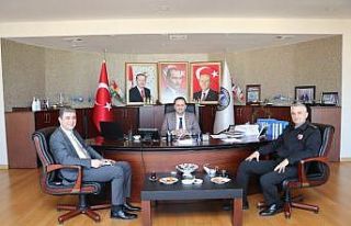 Kaymakam Öztürk ve Albay Çetinkaya’dan Başkan...