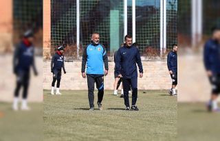 Kayserispor Uğur Kulaksız ile devam edecek